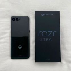 Motorola RAZR Ultra 2025 512gb Unlocked any carrier 