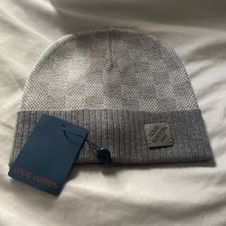 Beanie (with bag)