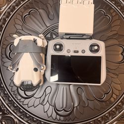 DJI Mini 4 Pro Fly More Combo Plus (DJI RC 2) WITH 512 Gb GIGASTONE SD Card