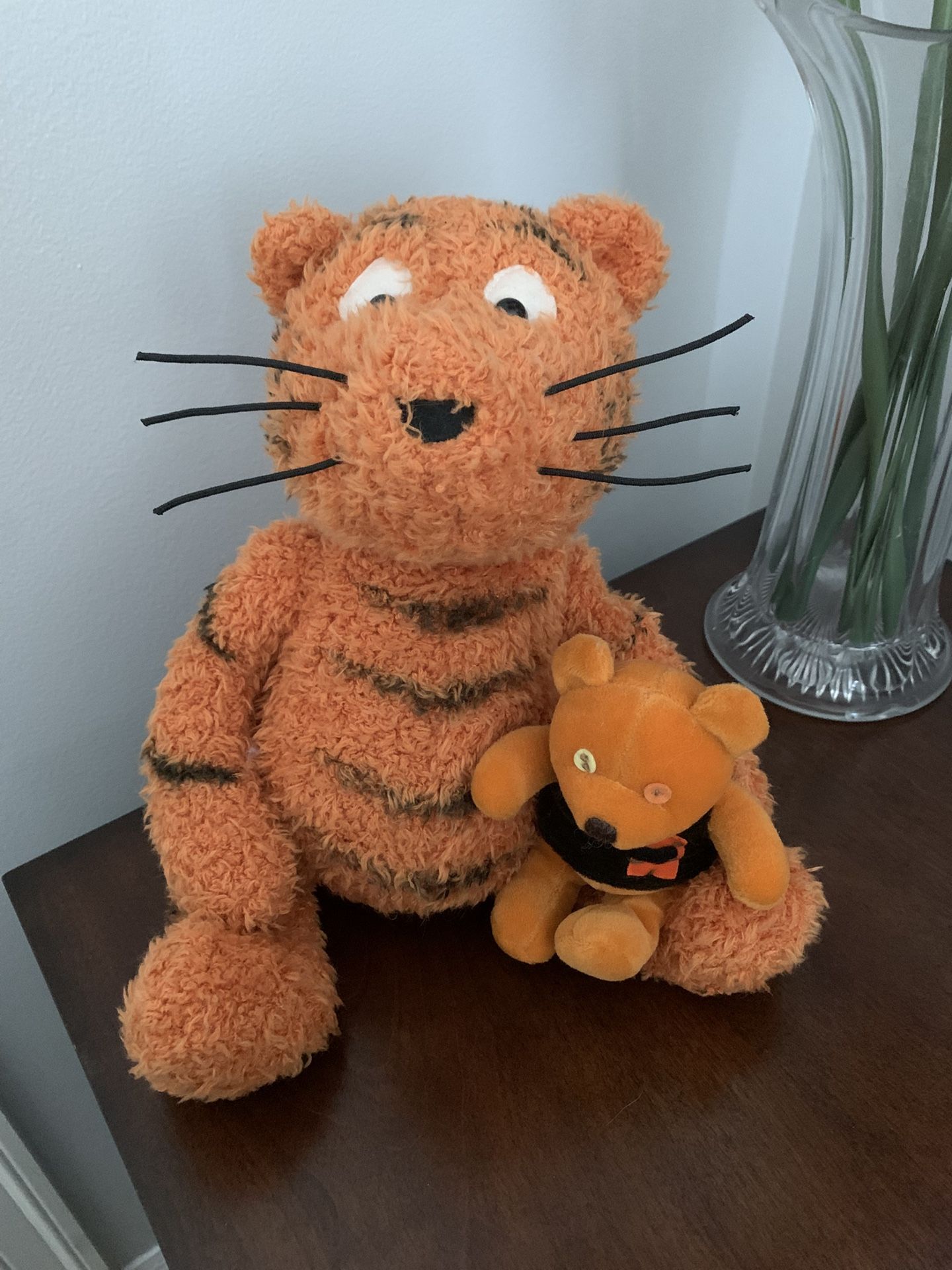 Vintage Winnie The Pooh Classic Tigger Plush unused