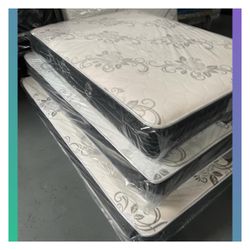 Cal king size mattress / Colchon