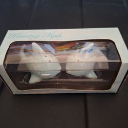 Kissing Fish Salt And Pepper Shaker