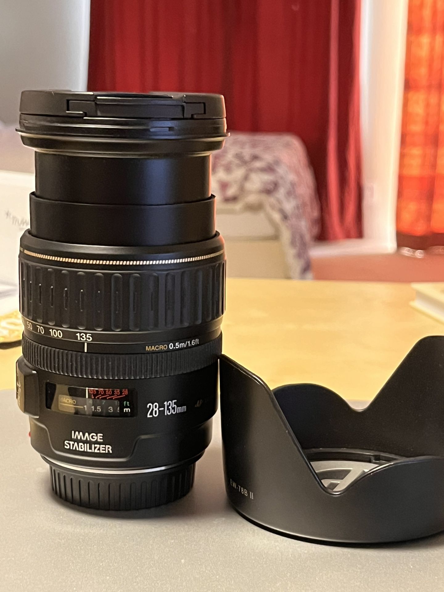 Canon 28-135mm f/3.5-5.6 IS USM Lens