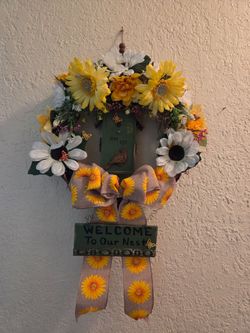 New Pretty Handmade Door Wreath In Excellent Condition