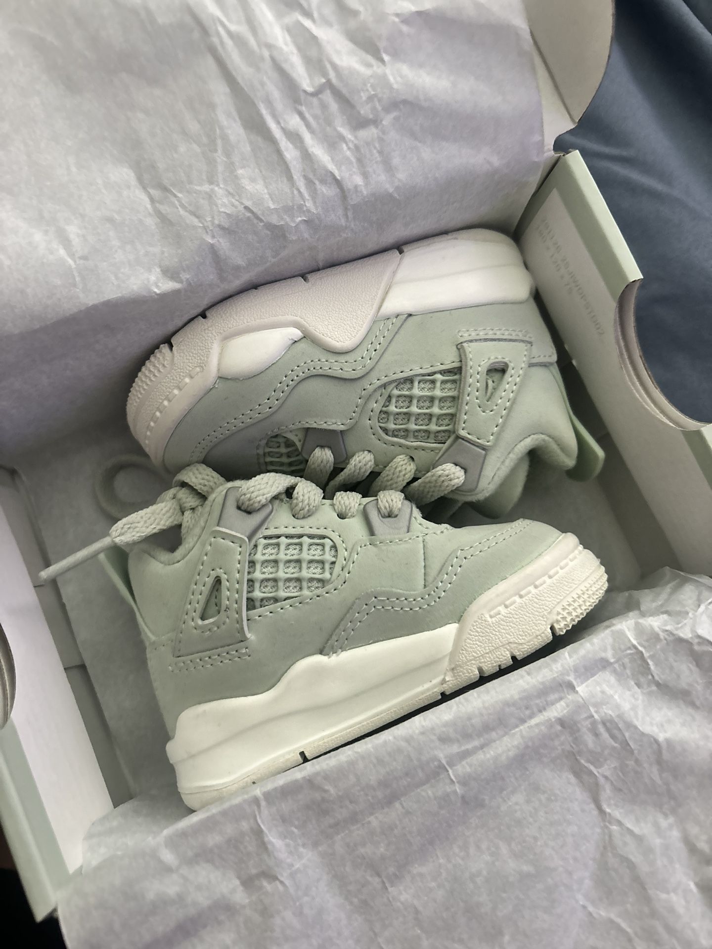 Seafoam Jordan 4s