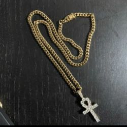 Cuban link 8mm 24 in