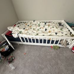 Twin Size Toddler Bed Frame With Latch Door 