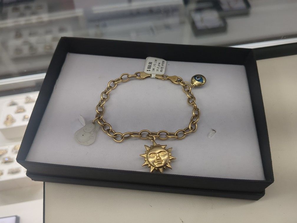10k Gold Breaclte 10.9 Grams Layway Available 10% Down If You Interested Please Make Sure You Ask Maribel Thank You
