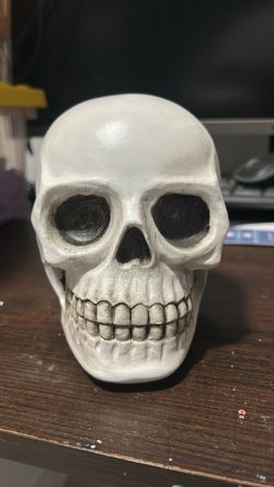Scary skull head! (For Halloween)