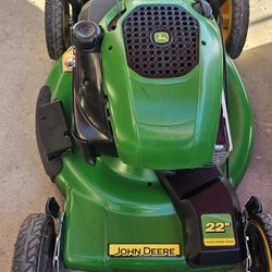 John Deere Self Propelled Lawn Mower 