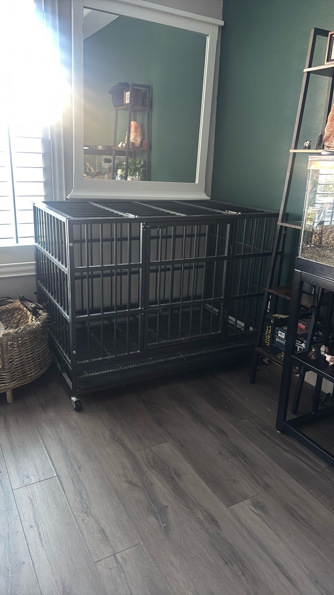 Large Rolling Dog Kennel