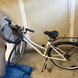 Comfort City Bike w/ Basket & Rear Rack – Ready to Ride