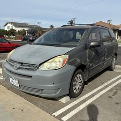 Toyota sienna