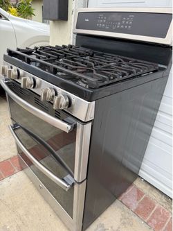 Gas stove