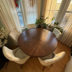 Dinning Table And Chairs