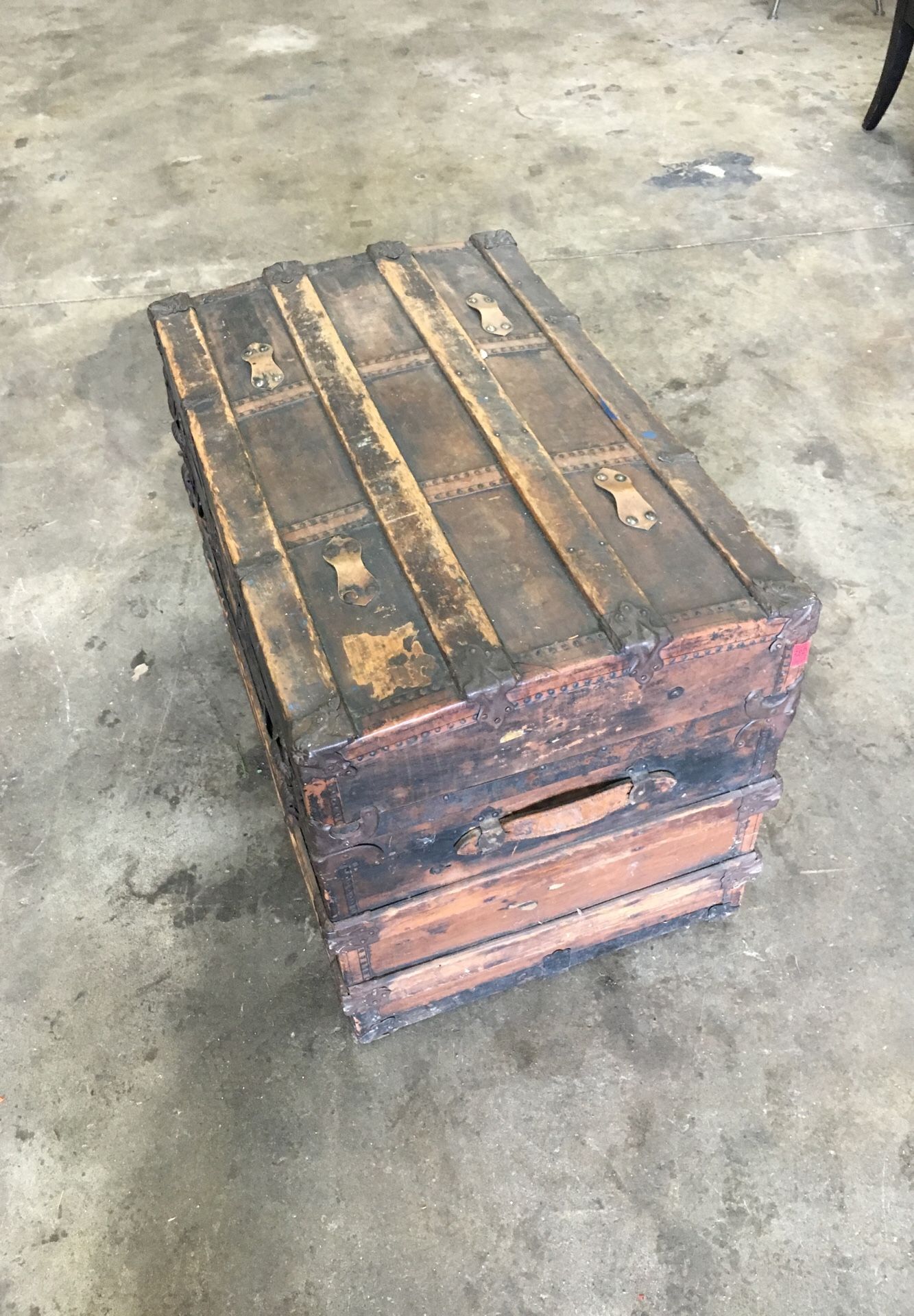 INCREDIBLE Large Wagon Trunk Treasure Chest - Marked MWB CHARLESTON West Virginia RI