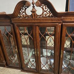 High-end China Cabinet