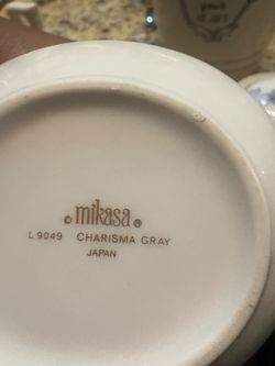 Covered sugar bowl and creamer