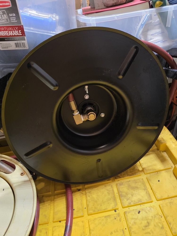 WESTWARD HOSE REEL 25 Ft (3/8 in I.D), 1/4 in MNPT, 300 Psi - 6NU29