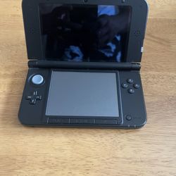 Nintendo 3DS XL 