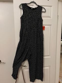 Sleeveless Black/White Jumpsuit/Romper