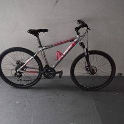 BICYCLE TREK 21 SPEED BRAND NEW 