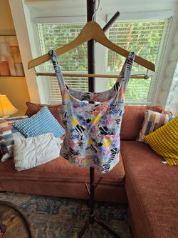 Free movement top small