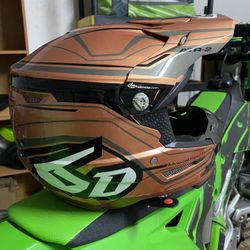 6D ATR-2 Motocross Helmet Size S