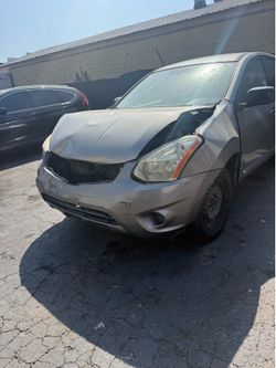 2013 Nissan rogue s