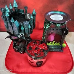 Bath & Body Works Disney Villains Maleficent Light Up Shadow Box & Maleficent Dragon Castle Candler Holder Bonus FREE 3 WICK DELUXE CANDLE