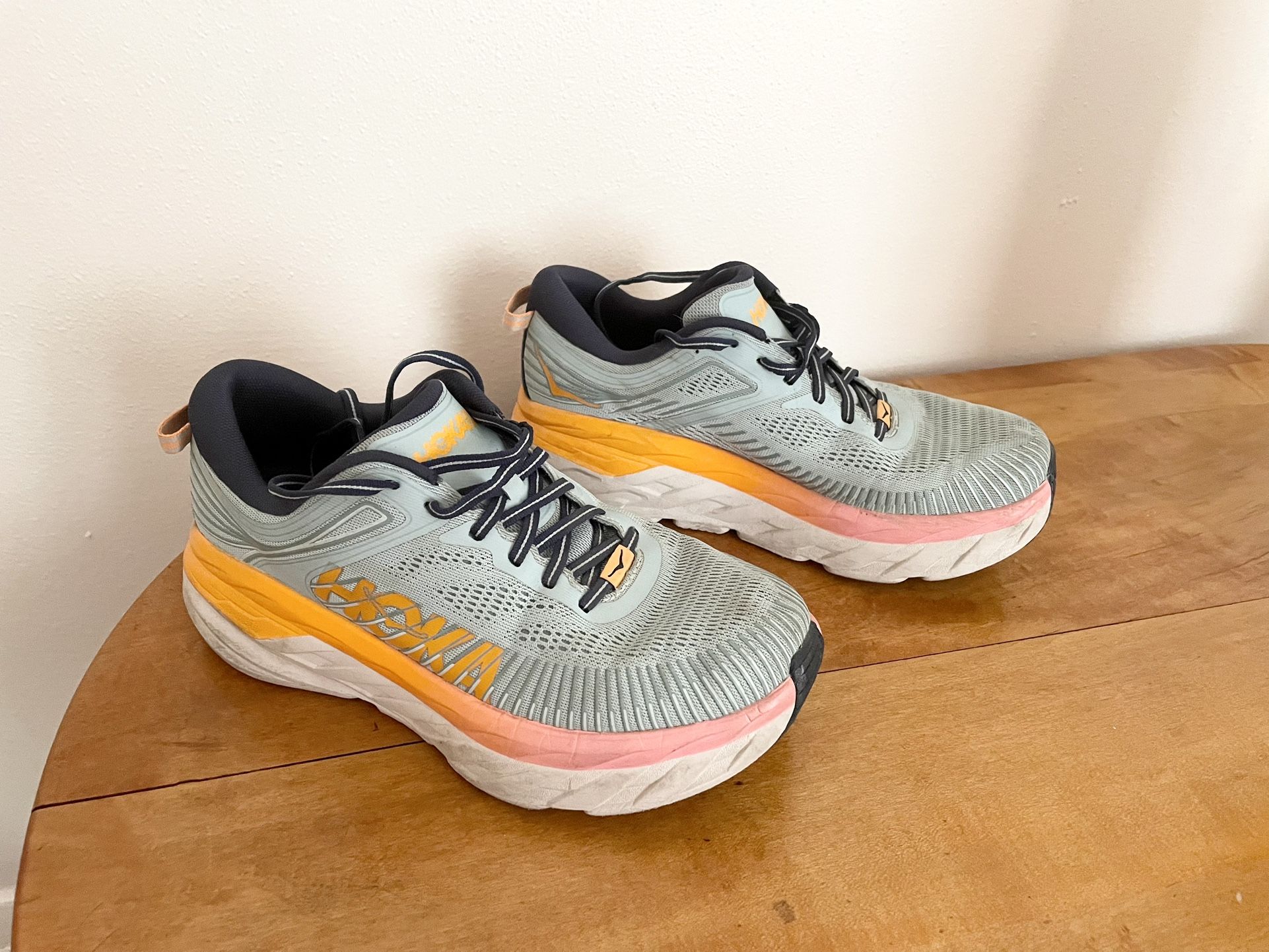 Size 9D (Women’s Wide) Hoka One One Bondi 7 for Sale in Austin, TX ...