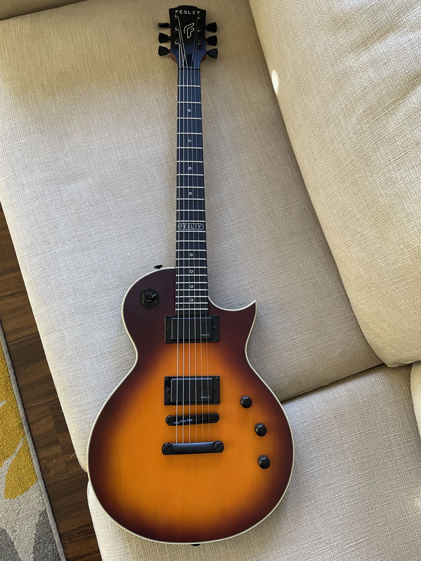 Fesley Guitar