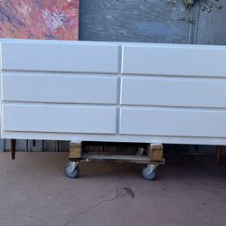 Solid Wood White Long Dresser With Six Big Drawers In Very Good Condition All Drawers Open Just Fine 