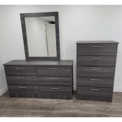 Dresser With Mirror And Chest ***** Comoda Con Espejo Gavetero