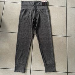 No Boundaries Grey leggings high rise cuffed leg opening. Size M (7-9)