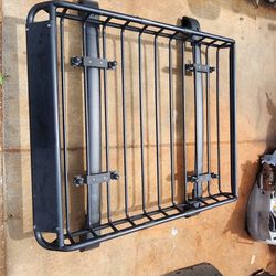 Subaru Ascent crossbars universal basket. Normal use