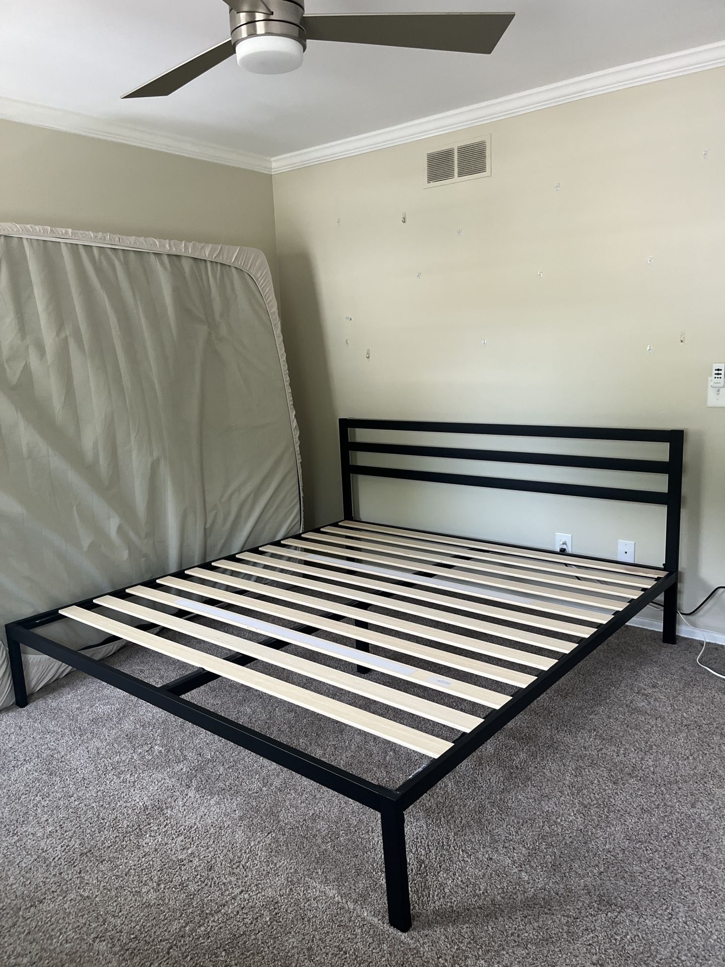 King Bed Frame With Headboard-metal