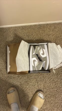 Air Jordan 1 mid