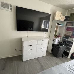 White 8 Drawer Dresser 