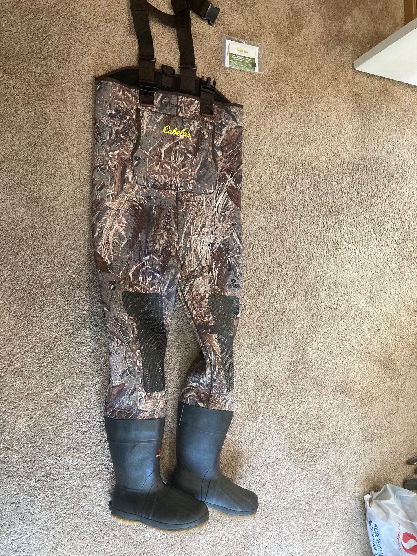 New Cabela’s Men’s Mossy Oak Duck Blind Camo Waders