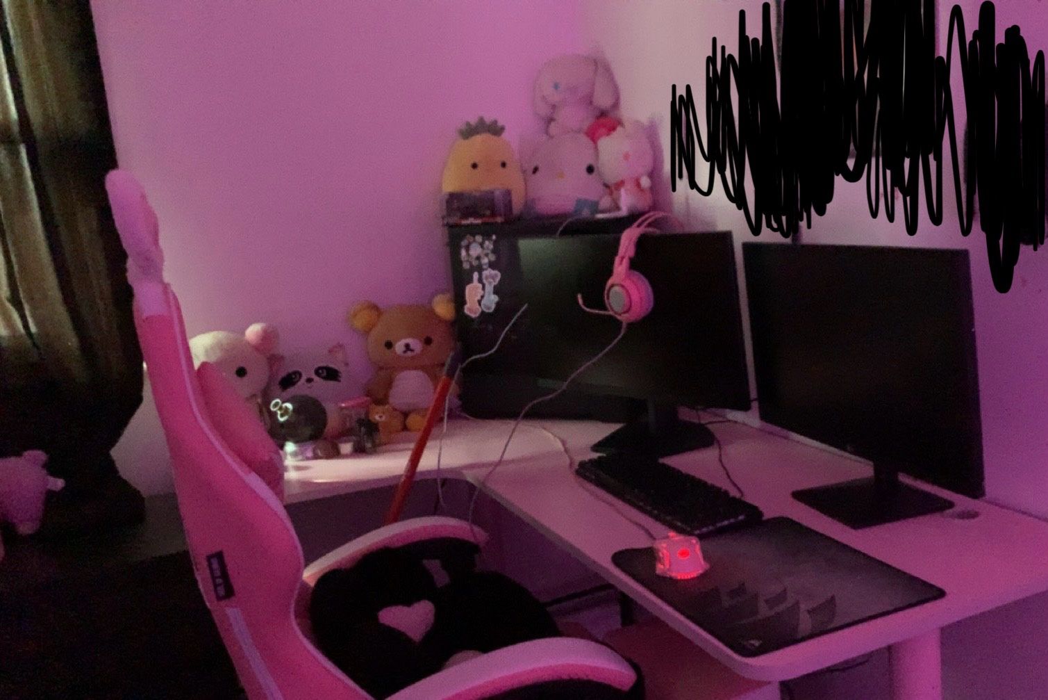 Selling Pc Comes With Monitors, Mouse, Headphones, Wifi Adapter Etc! Desk And Chair And decor Not Included Black Headset