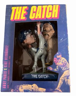 La dodgers “the catch” bobblehead