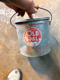 Old Pal Vintage Galvanized Minnow Bucket