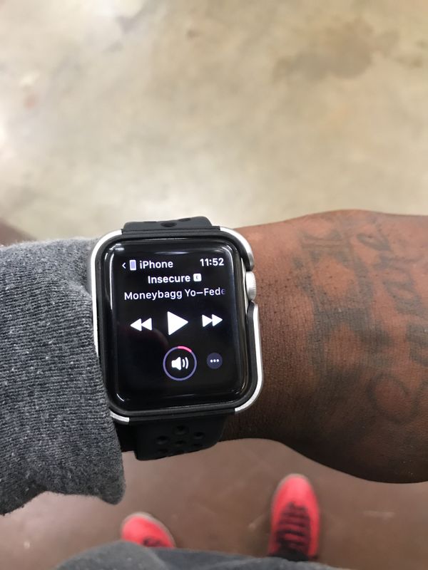 Apple Watch series 3 Nike edition 42mm for Sale in Houston, TX - OfferUp