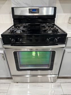 Stainless Steel Gas Range with 4 Burners