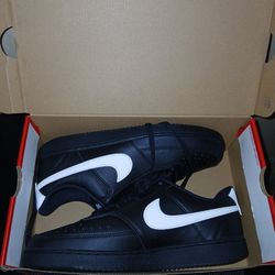 Brand New Nike Kicks(sz11)