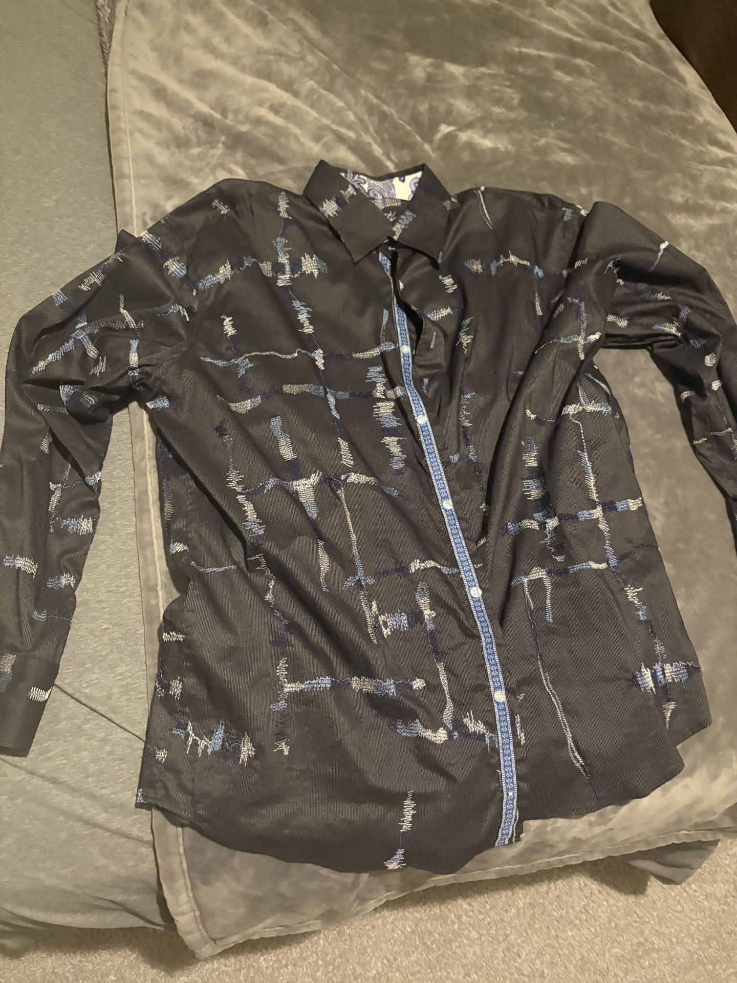 PENDING SALE Visconti XL Dress Shirt $5 (or Bundle)