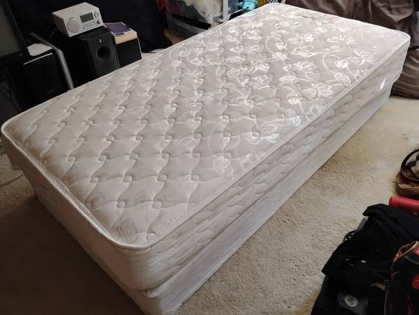 (new)Orthopedic Ultra Premium Euro Pillow mattress twin bed and box spring by The Good Mattress Company