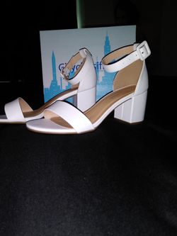 7 1/2. WOMENS. DRESS SANDELS