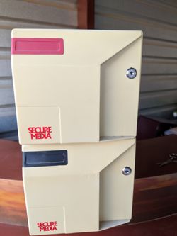 Vintage floppy disc holder